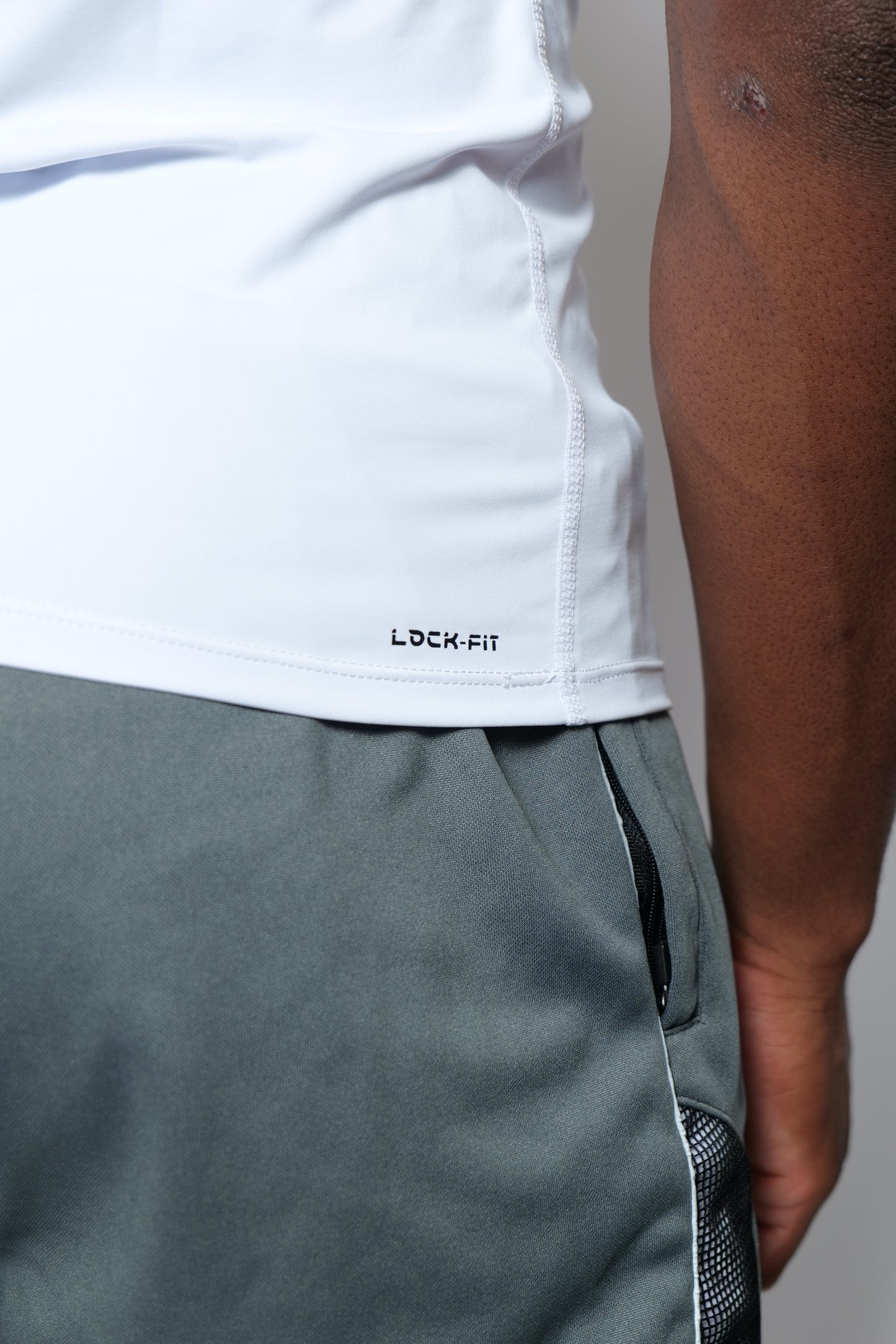 Youth Lock1n Collar Tech v2.1